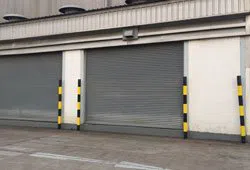 Indianapolis Garage Doors Store Indianapolis, IN 317-451-9424 Indianapolis Garage Doors Store Indianapolis, IN 317-451-9424 - rolling-garage-side